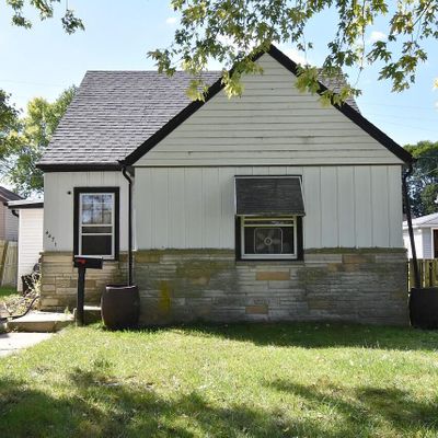 4471 S Nicholson Ave, Saint Francis, WI 53235