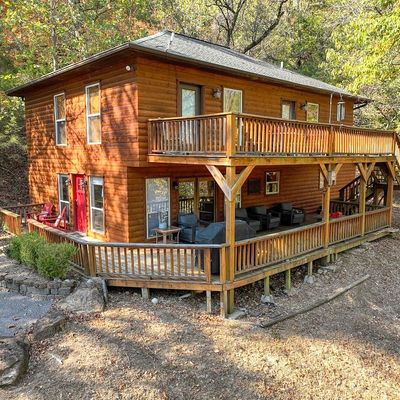 450 Lakeside Rd, Eureka Springs, AR 72631