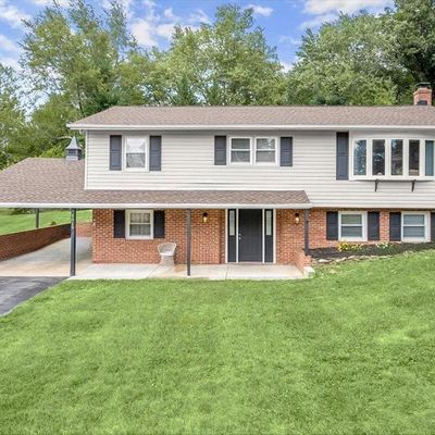 4610 Pinewood Trl, Middletown, MD 21769