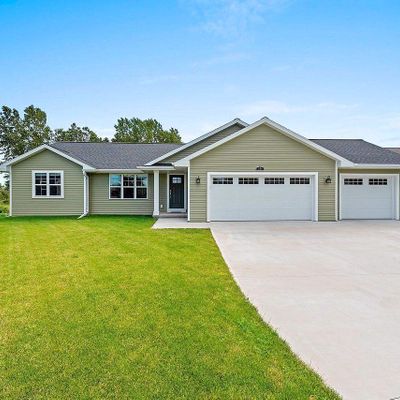 554 Wendy Way, Pulaski, WI 54162