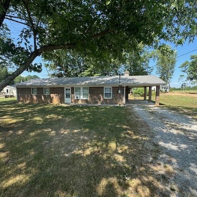 556 Isbell Ln, Decherd, TN 37324