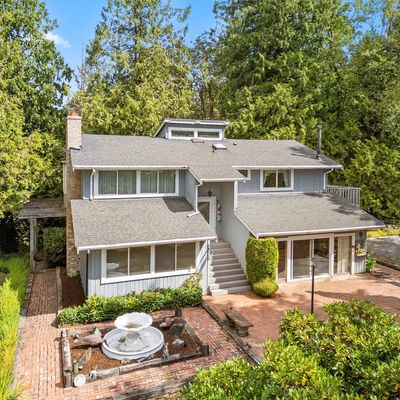 5570 Starry Rd, Bellingham, WA 98226