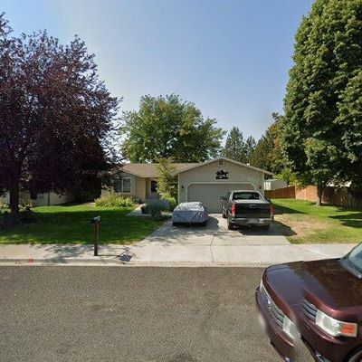 563 Elizabeth Park Dr, Twin Falls, ID 83301