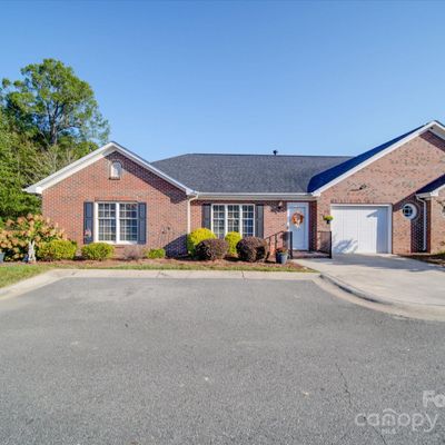 564 Royalty Ct, Gastonia, NC 28054