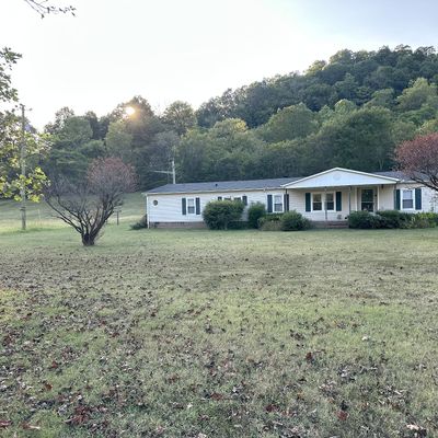 57 Kemp Hollow Rd, Pleasant Shade, TN 37145