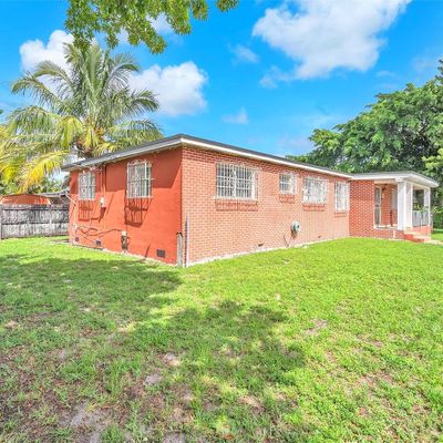 5750 E 3 Rd Ave, Hialeah, FL 33013