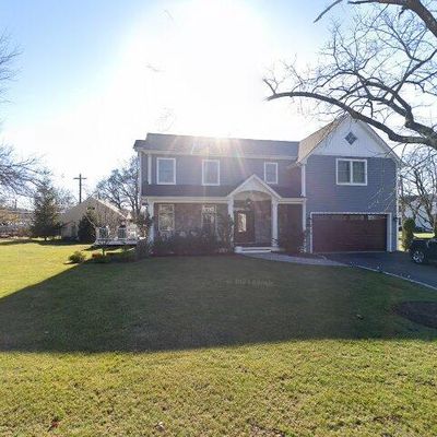 582 Green Valley Rd, Paramus, NJ 07652