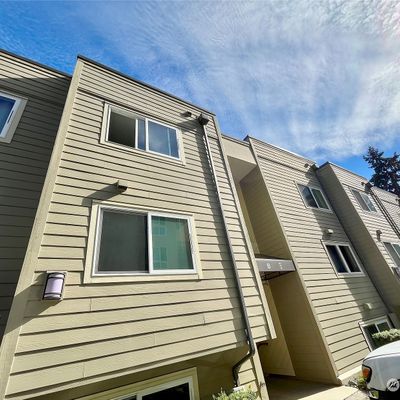 5834 Ne 75th Street, Seattle, WA 98115