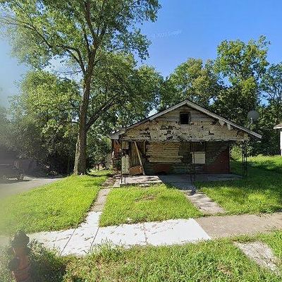 5845 E 16 Th St, Kansas City, MO 64126