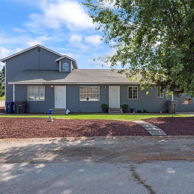 59 N Iowa Avenue, East Wenatchee, WA 98802