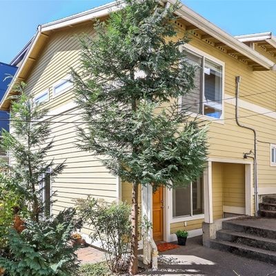 5909 40th Avenue Sw, Seattle, WA 98136