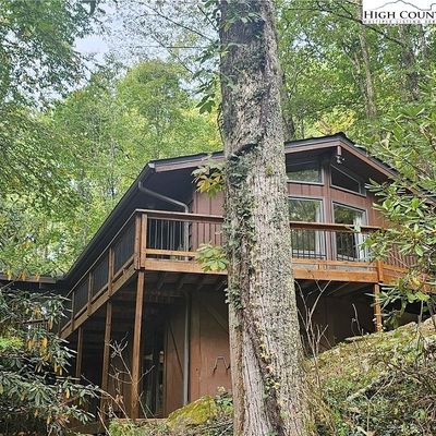 591 W Tweetsie Lane, Banner Elk, NC 28604