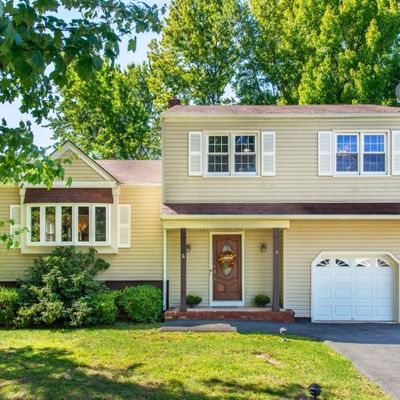 6 Pine Tree Pl, West Caldwell, NJ 07006