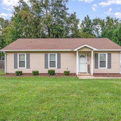 516 Apple Ridge Rd, Greensboro, NC 27406