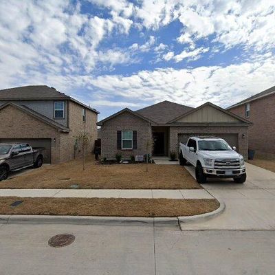 516 Horn St, Crowley, TX 76036