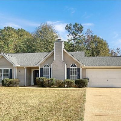 52 Canterbury Dr, Grantville, GA 30220