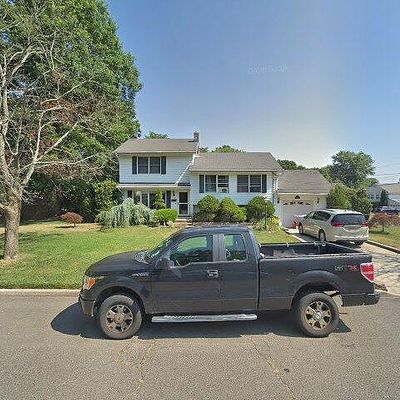 52 Carol Rd, Middletown, NJ 07748