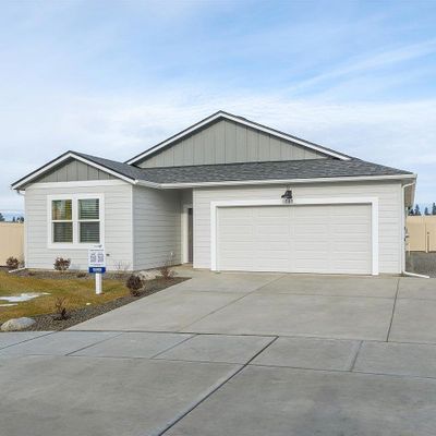 521 E K St, Deer Park, WA 99006