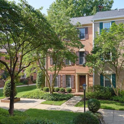 5217 Crown St #8, Bethesda, MD 20816