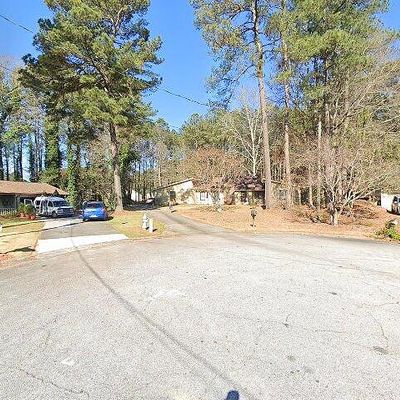 5245 Ashford Ct Sw, Lilburn, GA 30047