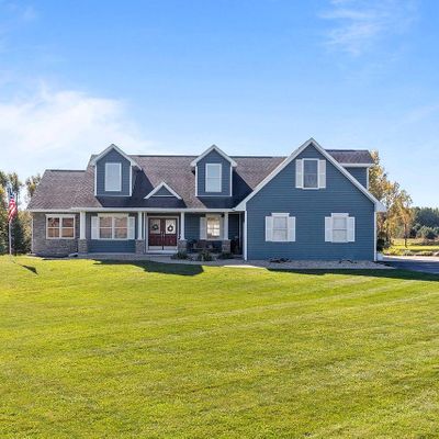 5247 Fairview Rd, Larsen, WI 54947