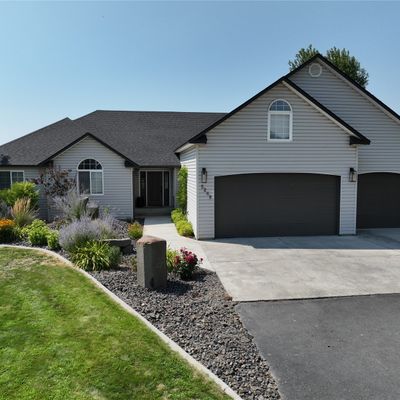 5268 Aaron Place Ne, Moses Lake, WA 98837