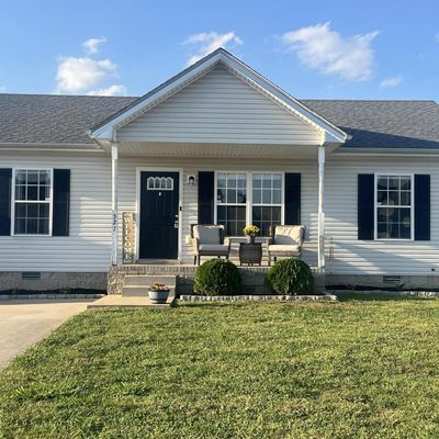 527 Oakmont Dr, Clarksville, TN 37042