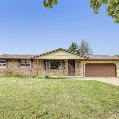 529 Lorraine Ln, Green Bay, WI 54311