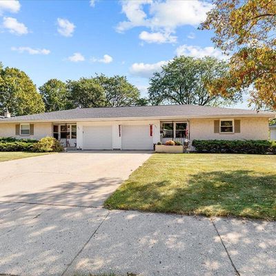 531 N 18 Th Ave, West Bend, WI 53090