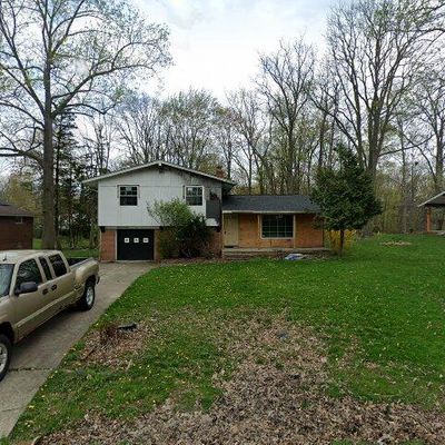 5319 Fairtree Rd, Bedford, OH 44146