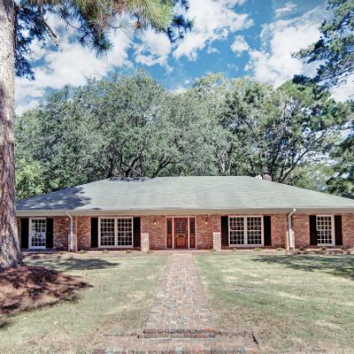 5338 Briarfield Rd, Jackson, MS 39211