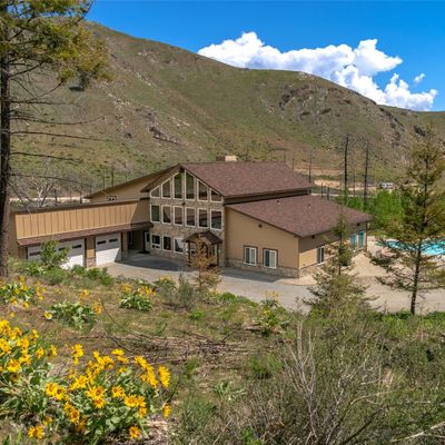 539 Ab Antoine Creek Road, Chelan, WA 98816