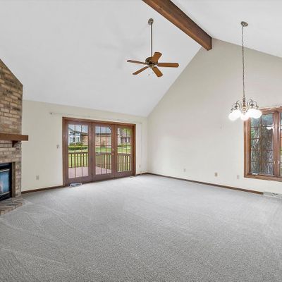 5407 S Somerset Lane, Greenfield, WI 53221