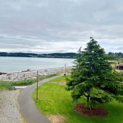 651 Se Bayshore Drive, Oak Harbor, WA 98277