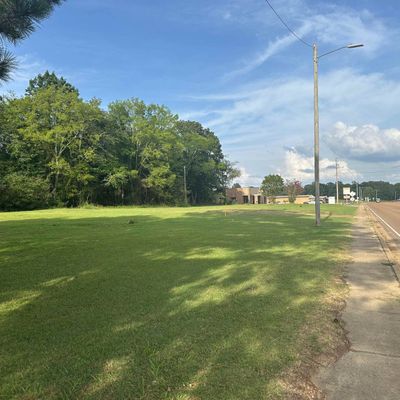 654 E Main St, Adamsville, TN 38310