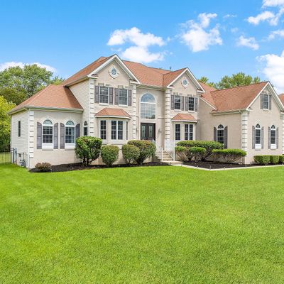 66 Stream Bank Dr, Freehold, NJ 07728