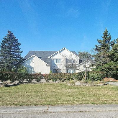 6674 Arlington Dr, West Bloomfield, MI 48322