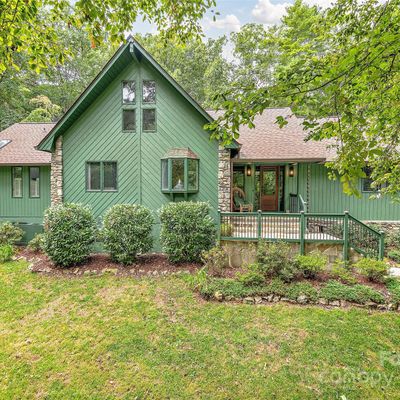 68 Acorn Rd, Asheville, NC 28804