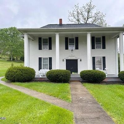 696 Forge Ridge Rd, Harrogate, TN 37752