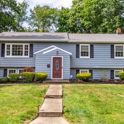 7 Dixon Pl, Wayne, NJ 07470