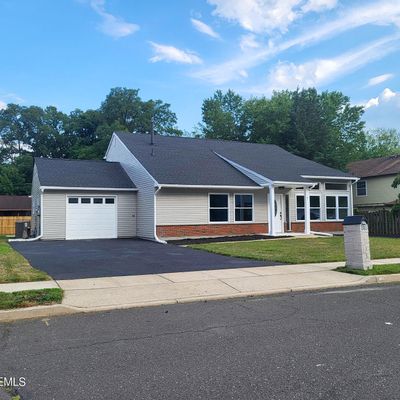 7 Elm Pl, Matawan, NJ 07747