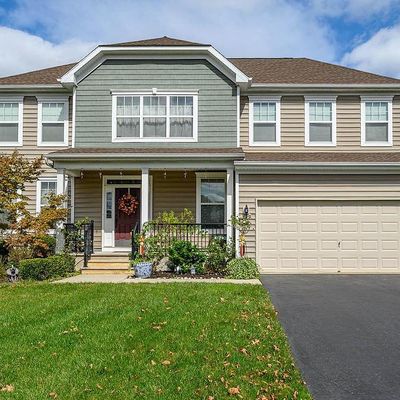 7 Pasteur Ct, East Windsor, NJ 08520