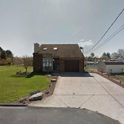 7 Sidney St, Kingston, PA 18704