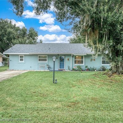 703 Lake Betty Dr, Lake Placid, FL 33852