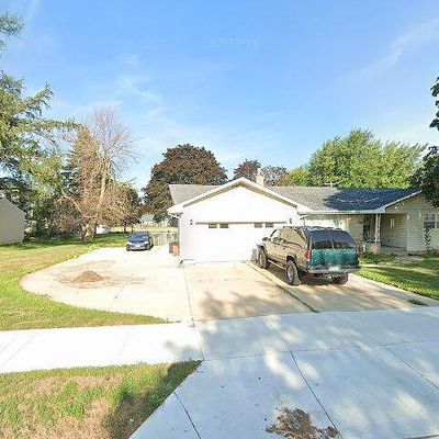 705 N Mantorville Ave, Kasson, MN 55944