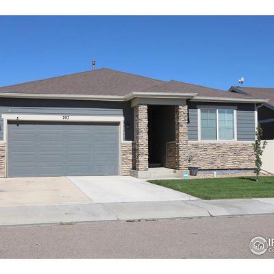 707 N Country Trl, Ault, CO 80610