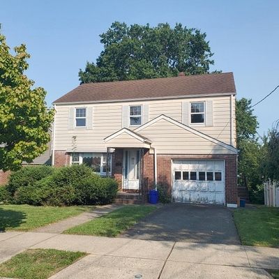 718 1 St St, Lyndhurst, NJ 07071