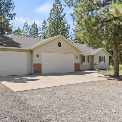 6267 Moriah Dr, Nine Mile Falls, WA 99026