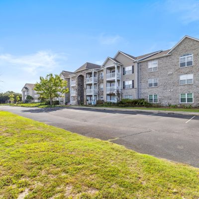 632 Condo Club Dr #204, Wilmington, NC 28412