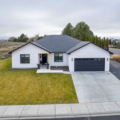 6339 Ne Road 4, Moses Lake, WA 98837